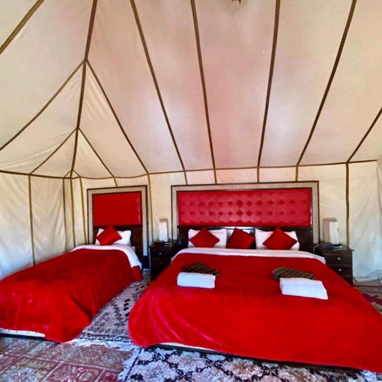 Отель Sahara Luxury Glamping Мерзуга Экстерьер фото